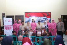Polres Bantu Perlengkapan Sekolah 15 Pelajar 