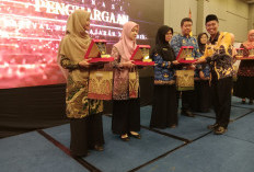 Guru MTsN 1 Cilacap Raih Juara I Karya Praktik Baik Paling Inspiratif