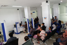 Hari Pertama Masuk Kerja, Satpas Purbalingga Diserbu Ratusan Pemohon SIM