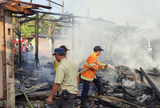 Rumah Di Kemranjen Banyumas Ludes Terbakar, Api Merembet ke Hunian Tetangga, Kerugian Capai Rp80 Juta