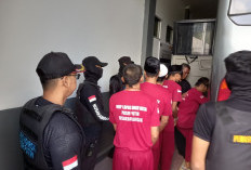 Sembilan Warga Binaan Lapas Pasir Putih Nusakambangan Dipindah dengan Pengawalan Ketat