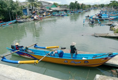 Bibit Siklon 90S Berpotensi Memicu Peningkatan Gelombang Laut, Nelayan Cilacap Diminta Waspada 