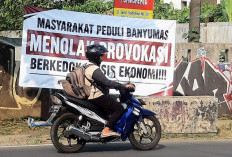 Spanduk Misterius Muncul di Simpang Harso-Parno Purwokerto, Pesan Tolak Provokasi  Picu Tanda Tanya