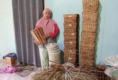 Mengenal Supinah, Pengrajin Anyaman Mendong Kalisalak, Produk Tembus Ekspor Amerika