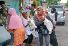 Ribuan Warga Maos Cilacap Terima Bantuan Pangan