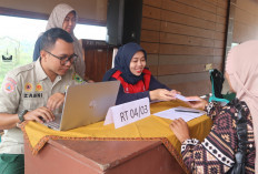 Pemulihan Pascabencana, 214 Keluarga Terdampak Longsor Situkung Terima BLT Rp 500 Ribu