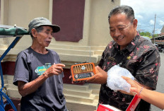 Tukang Becak hingga Pedagang Terima Radio Gratis dari KPI