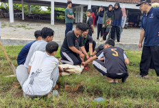 MAN 2 Banyumas Latih Murid Praktik Penyembelihan Hewan Kurban  
