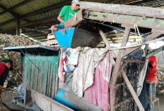 Libur Tahun Baru, TPST Sumpiuh Tetap Operasional Meski Kekurangan Karyawan Pemilah