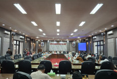 Pedagang Titik Nol KM Cilacap Audiensi dengan DPRD Cilacap, Minta Kepastian Lokasi Berjualan