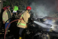 Diduga Korsleting, Rumah Semipermanen di Kroya Cilacap Terbakar