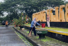 Seniman dan Komunitas Banjarnegara Bersatu, May Day Dirayakan Lewat Aksi Bersih Balai Budaya