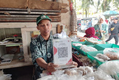 QRIS Sepi Peminat di Pasar Segamas, Pedagang Pilih Tunai