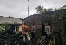 Diduga Akibat Bara Tungku Kayu Belum Padam, Rumah Lansia di Purbalingga Ludes Terbakar
