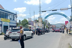 H+3 Lebaran, Arus Lalu Lintas Simpang Tiga Sampang Ramai Lancar Meski Kendaraan Meningkat