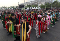 5.000 Penari Ramaikan Banyumas Lengger Bicara, Generasi Muda Perkuat Upaya Melestarikan Warisan Seni 
