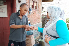 BUMDes Selandaka Banyumas Bagikan Telur Gratis, Keuntungan Usaha Dinikmati Warga Lewat Program Jumat Berkah