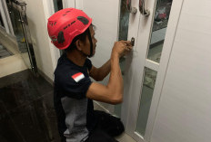 Panik Anak Tertidur dengan Pintu Rumah Terkunci dari Dalam, Langsung Lapor Damkar Kroya Cilacap