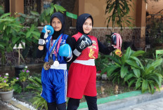 Dua Siswi SMPN 6 Cilacap Ukir Prestasi di Tinju dan Kick Boxing