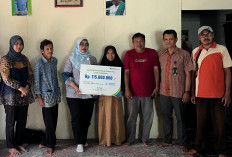 BPJS Ketenagakerjaan Serahkan Santunan Rp115 Juta, Keluarga Penderes di Banyumas Terima JKM dan Beasiswa 