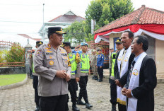 Natal Damai di Cilacap, Polisi Jaga Gereja dan Layani Kesehatan Jemaat