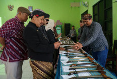 100 Pusaka Dipamerkan di Banjarnegara, Ada Keris hingga Pedang dari Berbagai Era
