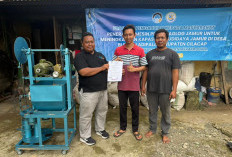 Inovasi Dosen Politeknik Negeri Cilacap Dorong Produktivitas Jamur Tiram di Desa Bunton