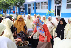 UMP Dorong Green Entrepreneur, Latih Perempuan Muda Muhammadiyah Produksi Pupuk Organik