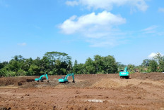 Pembangunan Embung di Alasmalang 50 Persen