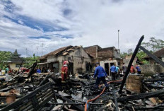 Kebakaran di Baleraksa Karangmoncol Purbalingga, Tiga Rumah Hangus Terbakar