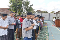 WBP Rutan Banyumas Gelar Salat Istisqa, Jamaah Berdoa Di Tengah Kemarau Panjang