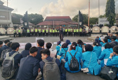 Mahasiswa Cilacap Turun ke Jalan, Desak Evaluasi MBG dan Sejumlah Kebijakan Pemerintah