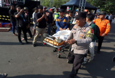 Tribun VIP Ambruk Saat Rebutan Merchandise, Pedagang Saksikan Penonton Berjatuhan di GOR Satria Purwokerto