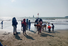 Libur Sekolah, Kunjungan Wisatawan ke Pantai Teluk Penyu Meningkat