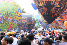 Festival Balon Udara UMP Raih Penghargaan Sebagai Event Unggulan Kabupaten Banyumas 2025