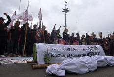 Massa ARB Desak UHC Banyumas Kembali Aktif, Pemkab Siapkan Dialog soal Data Desil ke Pusat