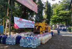 Jelang Nataru, Polresta Banyumas Gilas Ribuan Botol Miras Hasil Operasi