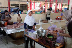 Harga Daging Ayam Tembus Rp43 Ribu per Kg, Daging Sapi di Purbalingga Capai Rp160 Ribu