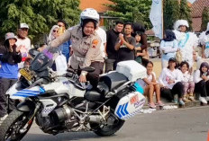 Sosialisasi Keselamatan Berlalu Lintas, Satlantas Polresta Cilacap Atraksi Moge 