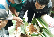 Memetri Bumi Diguyur Hujan, Warga Gumelar Kidul Banyumas Sambut Tanam
