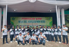 MTsN 1 Juara Umum Porseni FKKMTsN