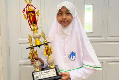 Dua Siswa SMP Islam Al Azhar 15 Cilacap Raih Juara Nasional dan Kabupaten