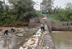 Saluran Irigasi di Sungai Cibaganjing Wanareja Cilacap Diperbaiki