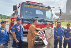 Purbalingga Dapatkan Hibah Mobil Damkar dari Pemprov DKI Jakarta