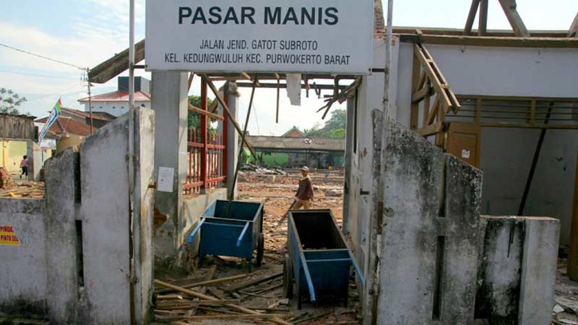 pasar-manis-purwokerto-dalam-proses-pembongkaran