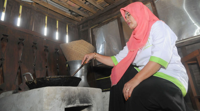 pawon-suluh-yang-menyajikan-suasana-nostalgia-masakan-tradisional