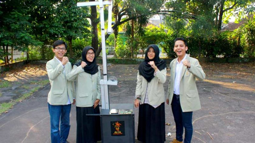 Fariz Fadlilah Mufid, Mahasiswa yang Temukan Robot Penyadap Nira